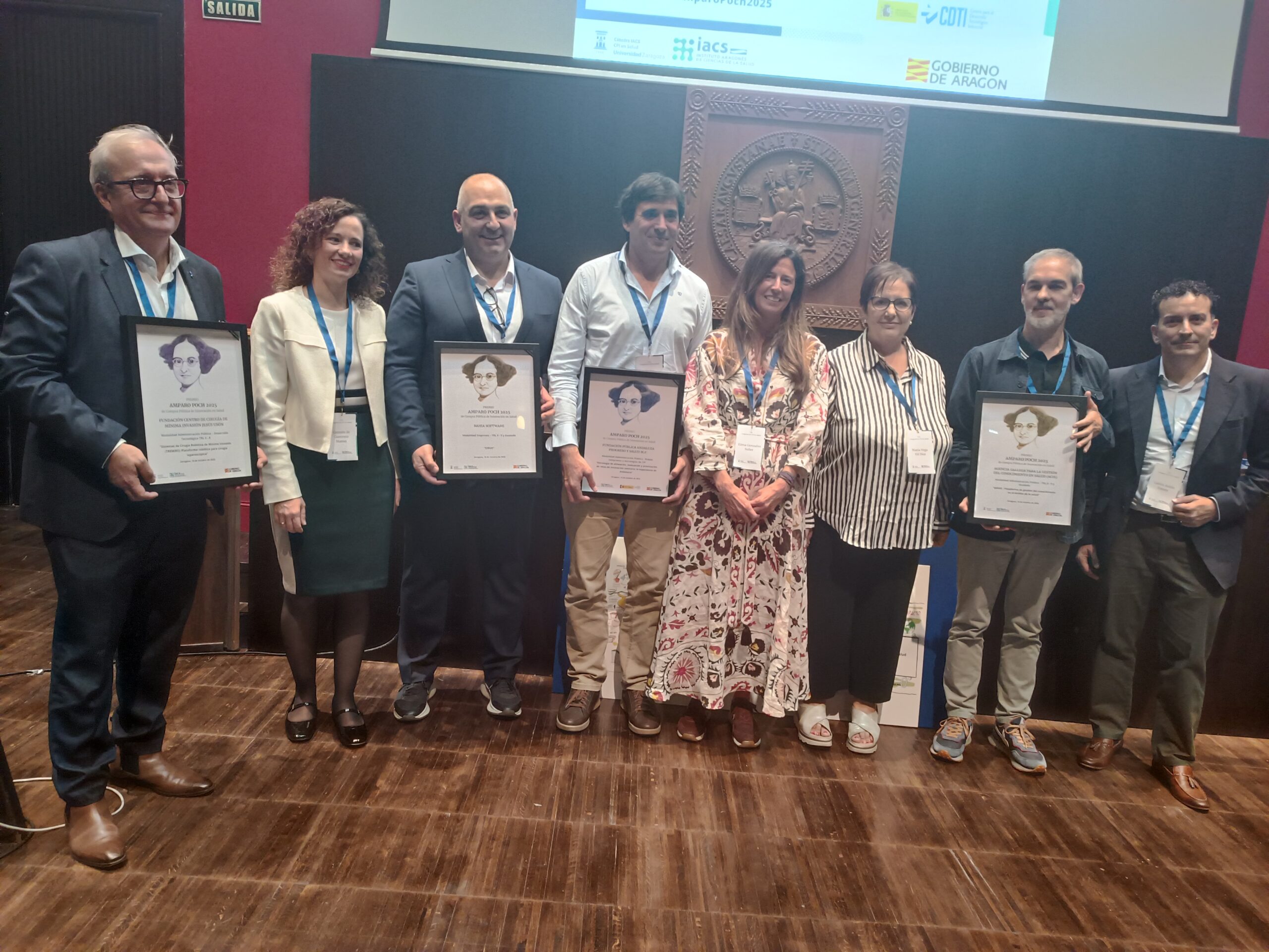 Premiados en el IV Premio Amparo Poch de CPI en Salud Fotografía de los premiados en el IV Premio Amparo Poch de CPI en Salud, 16 de octubre en el Aula Magna del Paraninfo de la Universidad de Zaragoza
